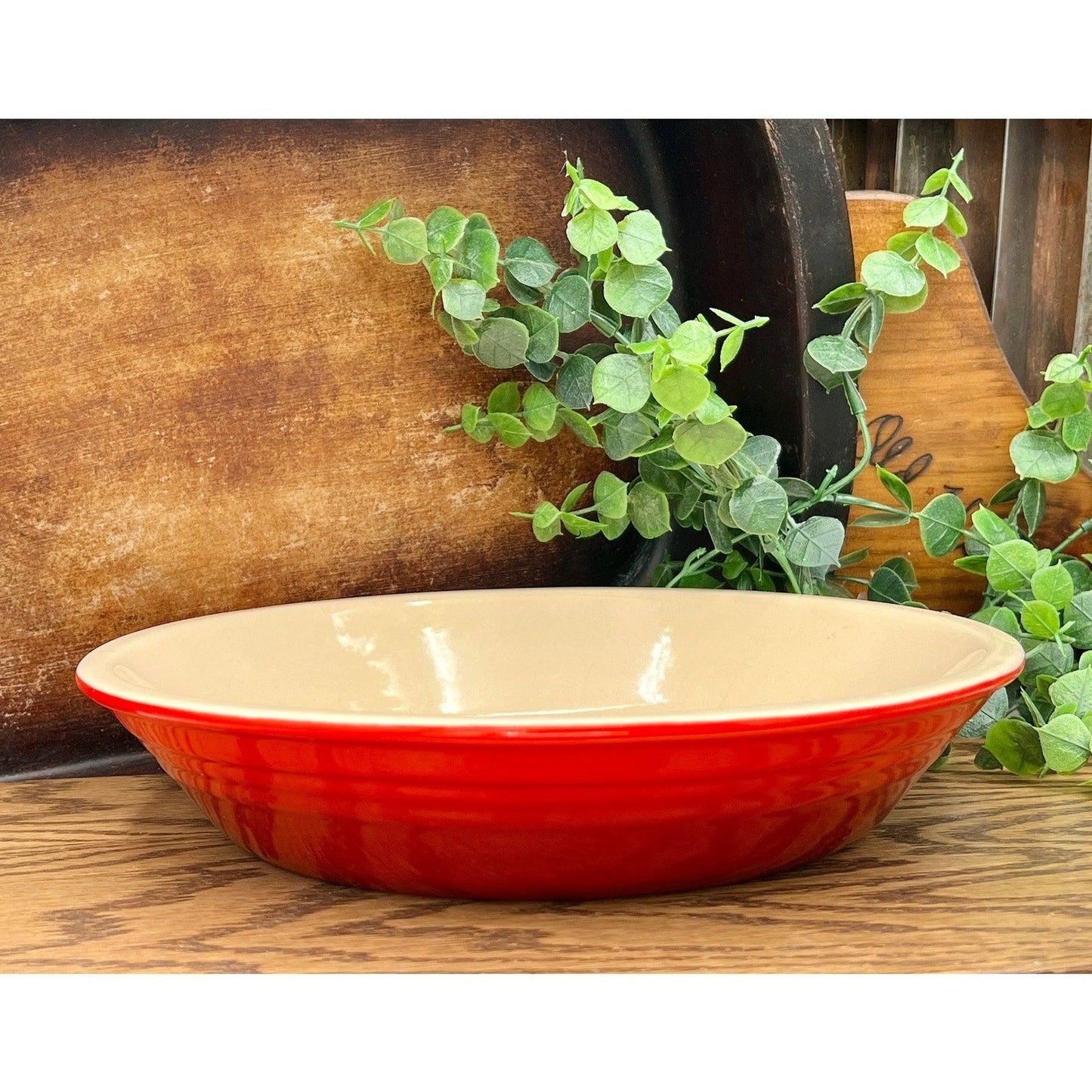 Le Creuset 9" Red Stoneware Pie Dish - Excellent Condition - That’s My JAmm