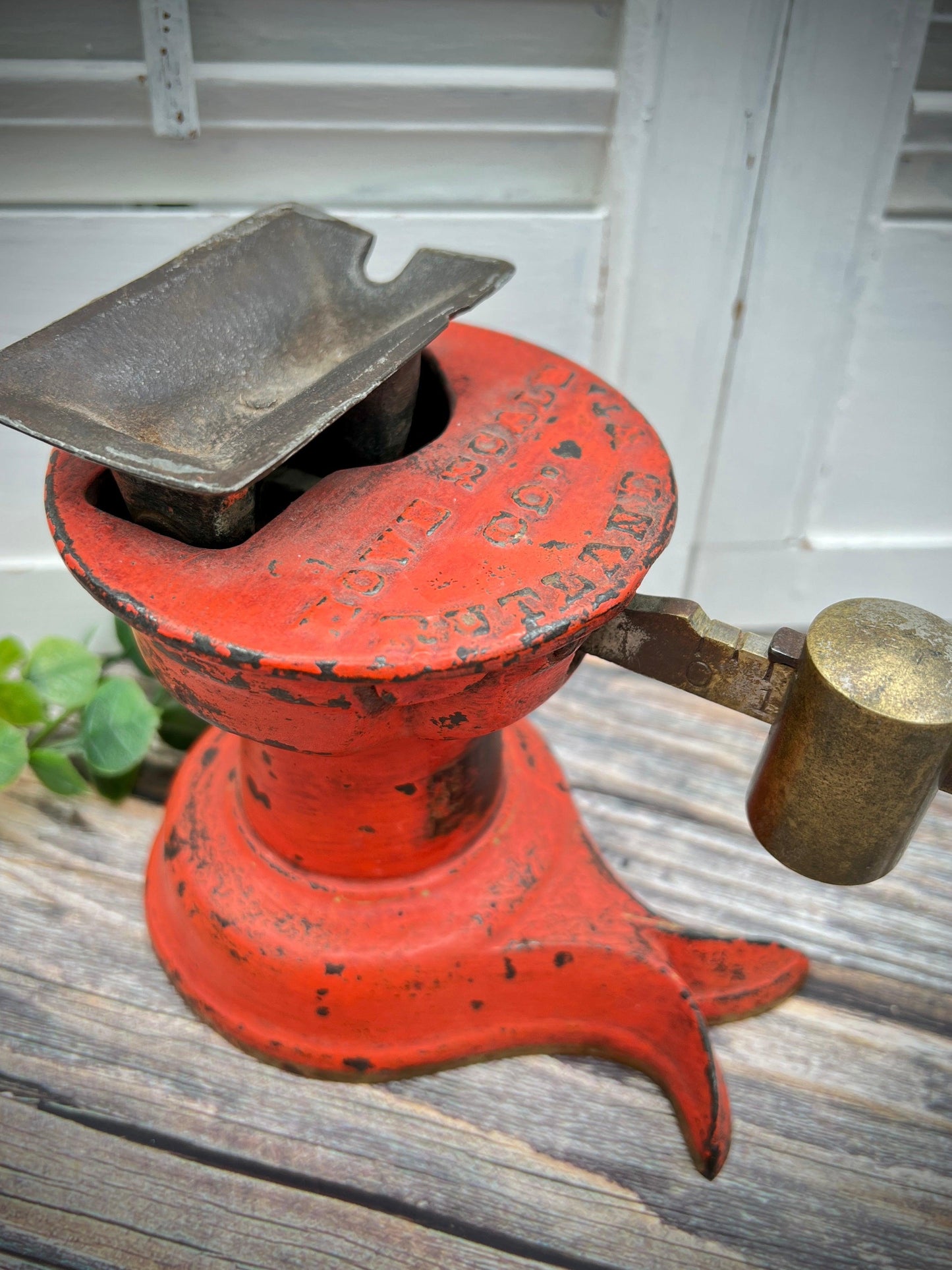 Antique Red Split Tail Cast Iron & Brass Howe Company Scale - That’s My JAmm