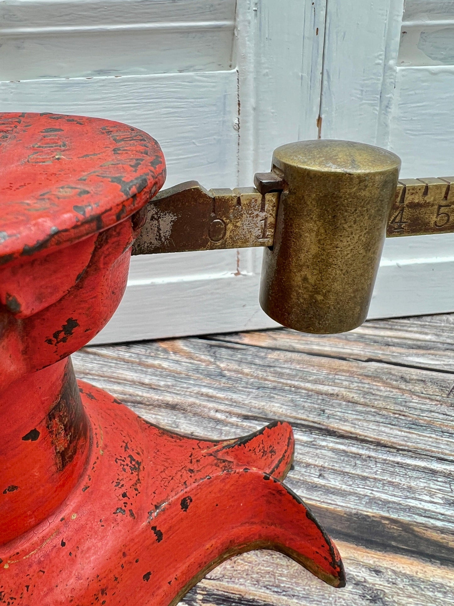 Antique Red Split Tail Cast Iron & Brass Howe Company Scale - That’s My JAmm