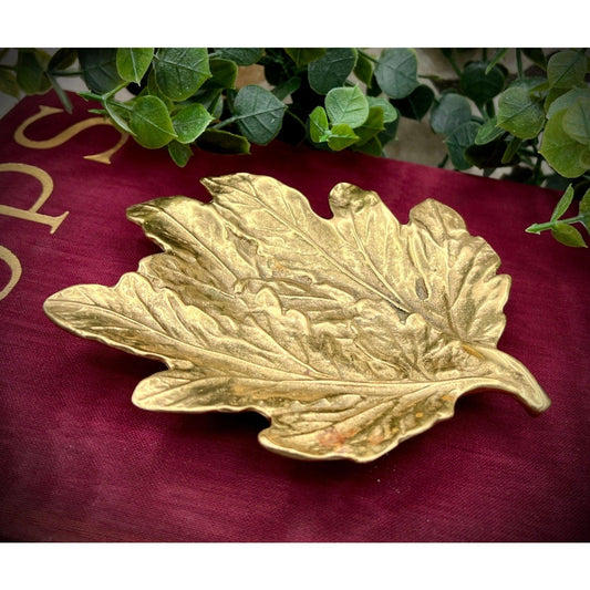 Virginia Metalcrafters 1948 Chrysanthemum Leaf Gold Leaf Trinket Dish Bowl - That’s My JAmm