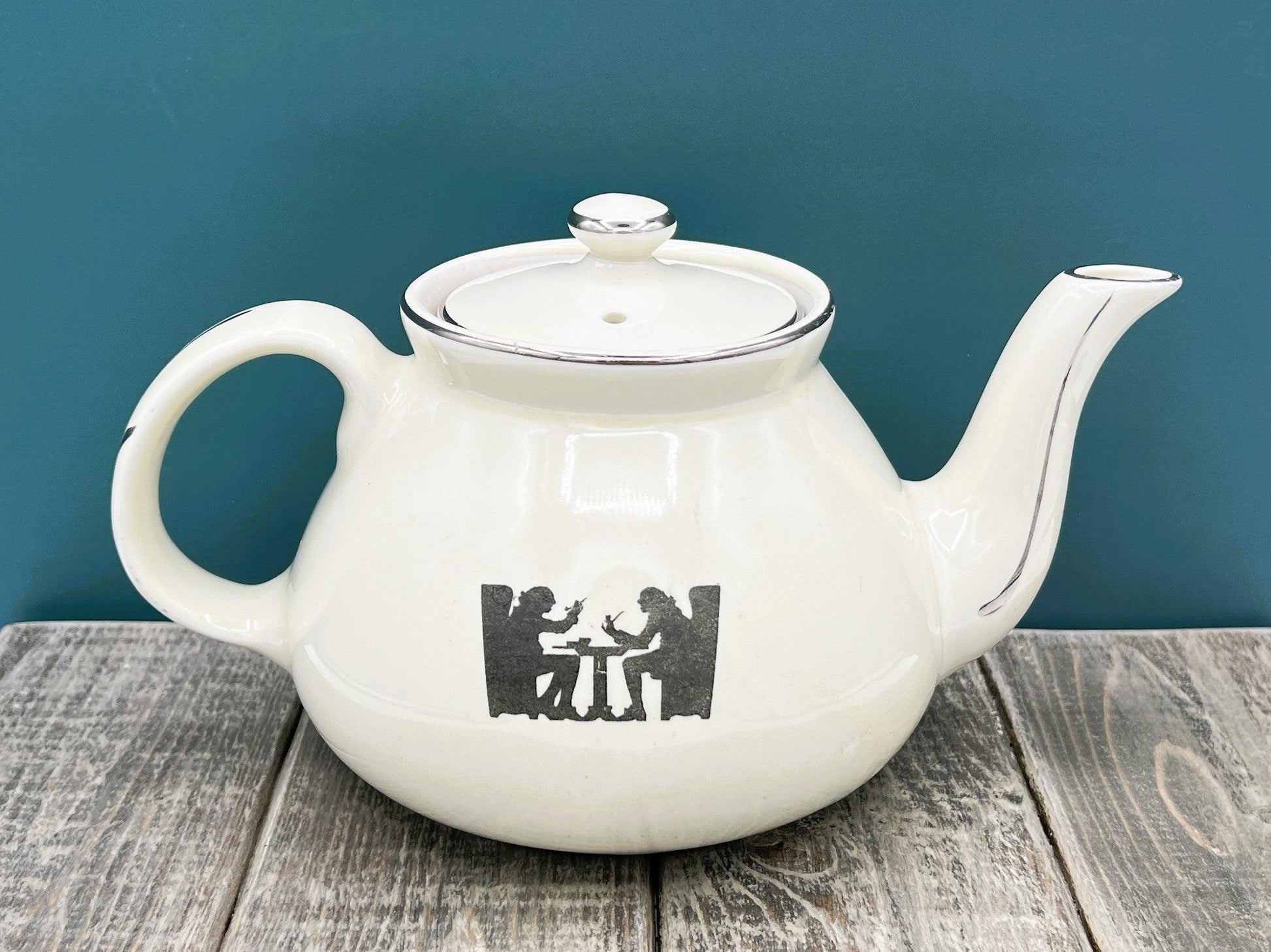 Vintage Hall China Silhouette Streamline Teapot - That’s My JAmm