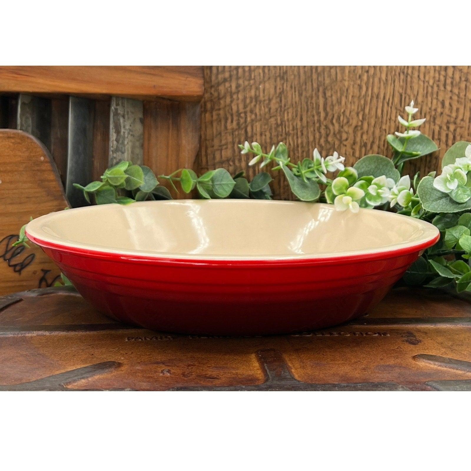 Le Creuset 9" Red Stoneware Pie Dish - Excellent Condition - That’s My JAmm